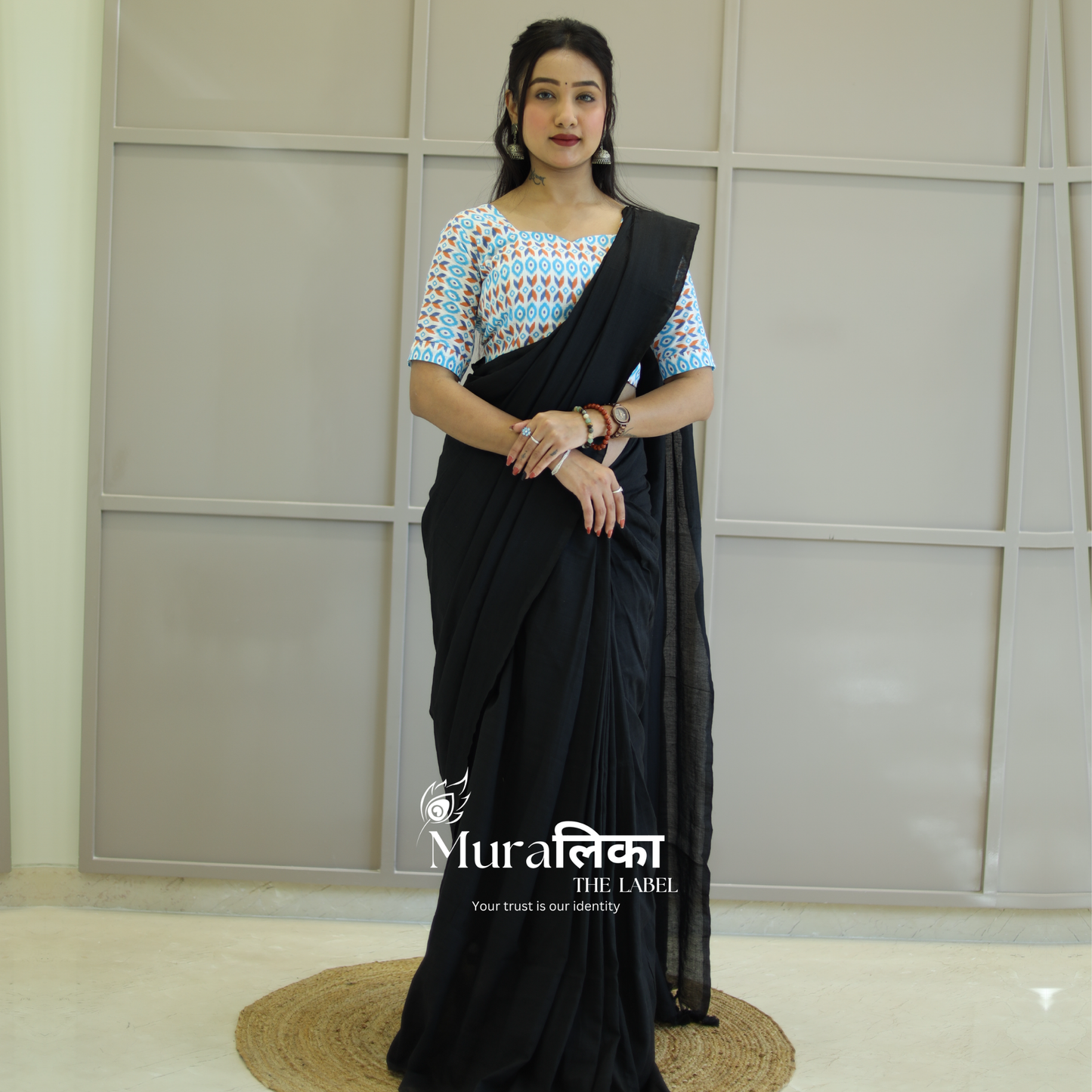 Muralika Black Handloom Saree