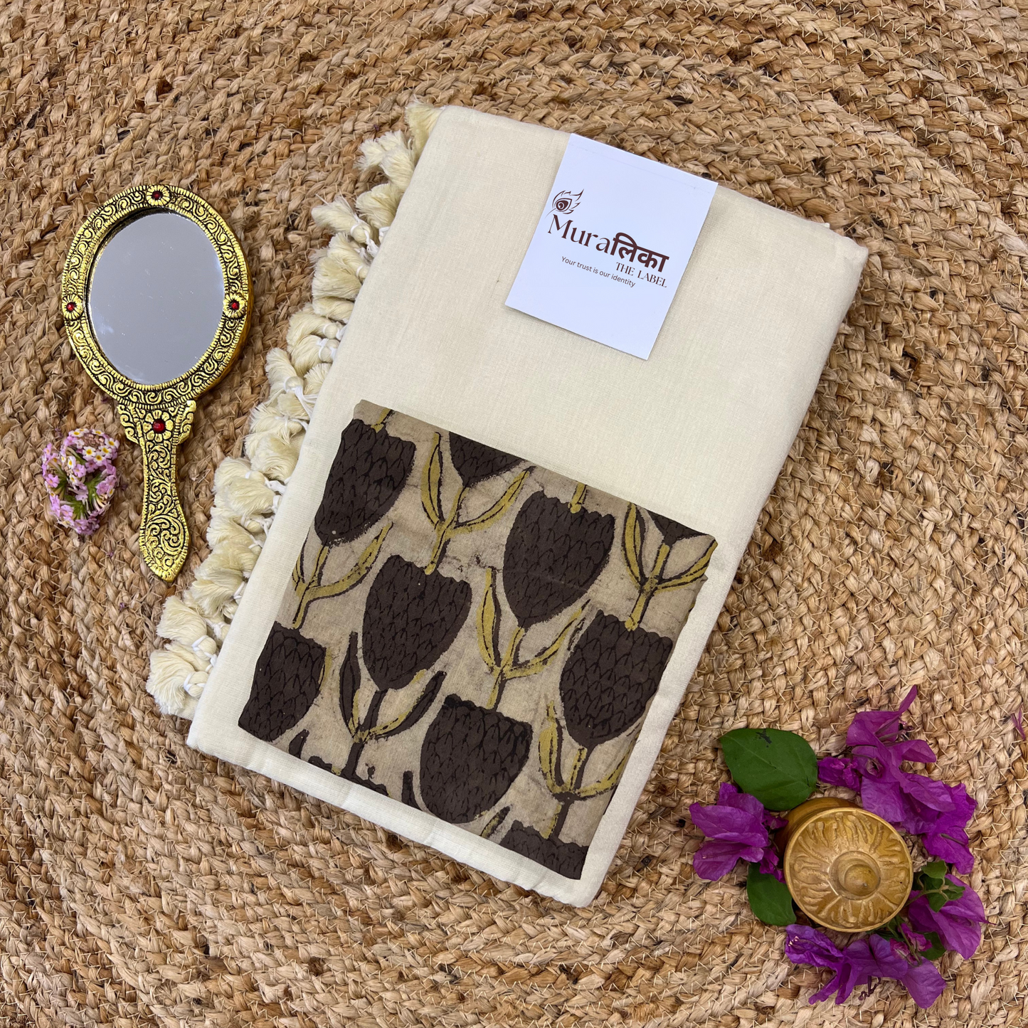 Muralika Off White Handloom Saree