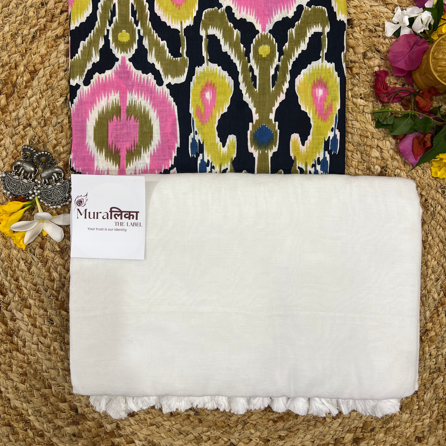 Muralika White Handloom Saree