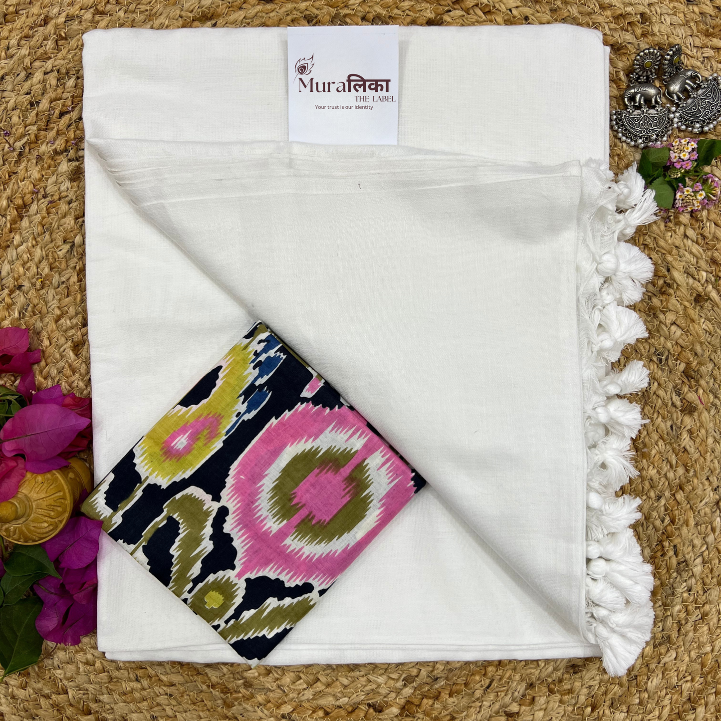 Muralika White Handloom Saree