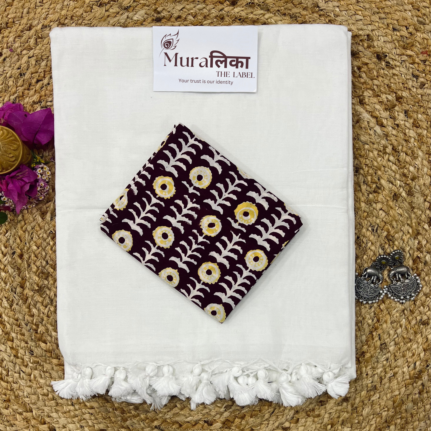 Muralika White Handloom Saree