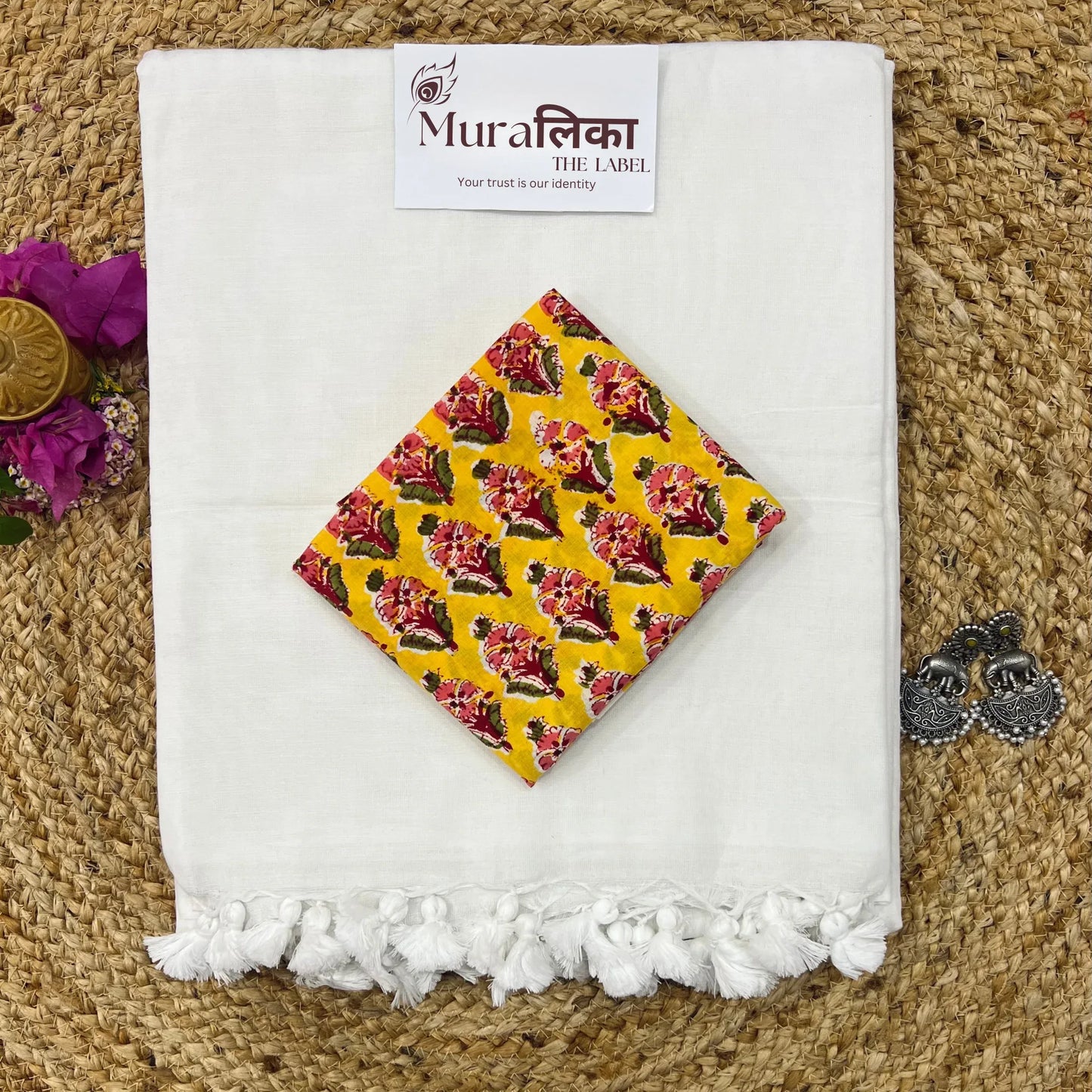 Muralika White Handloom Saree - Muralika the label