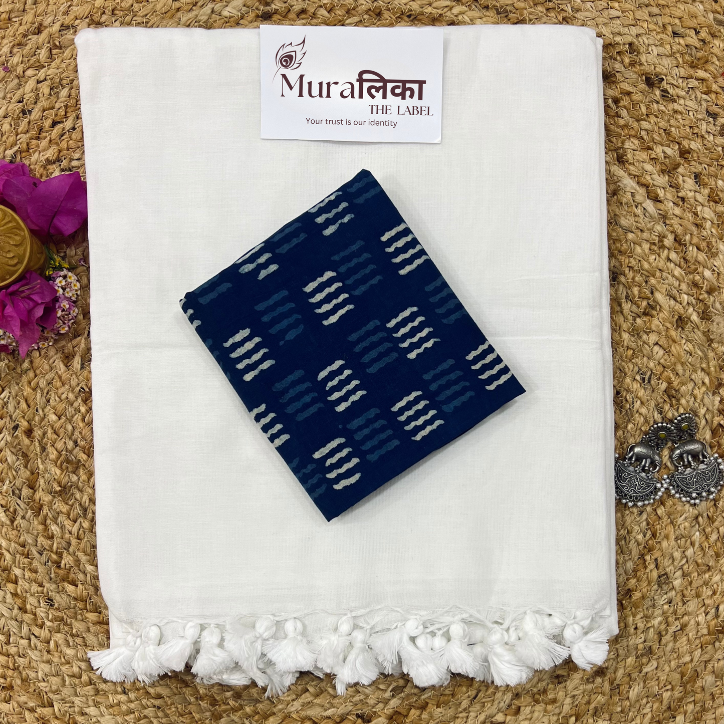Muralika White Handloom Saree
