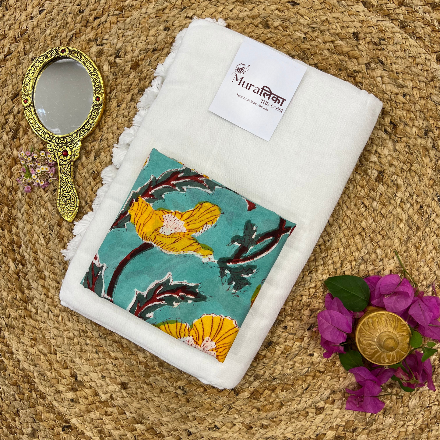 Muralika White Handloom Saree