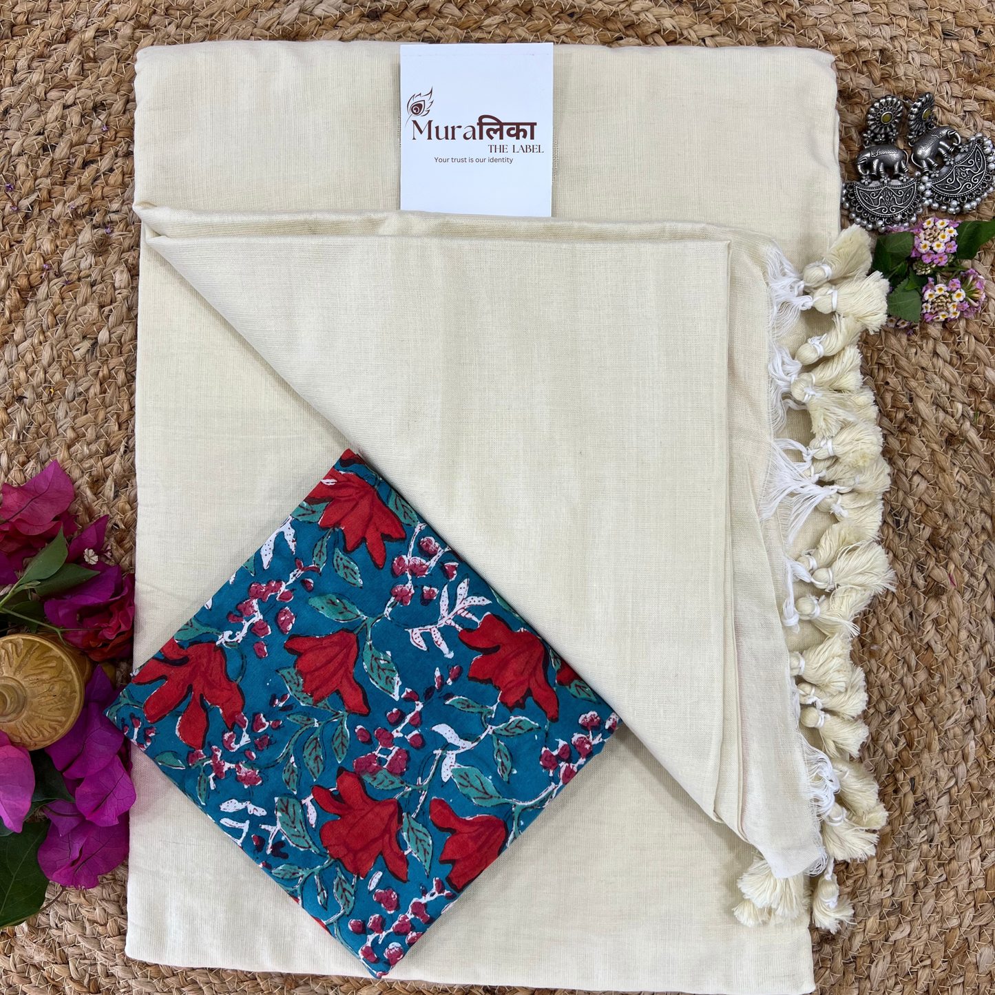 Muralika Off White Handloom Saree