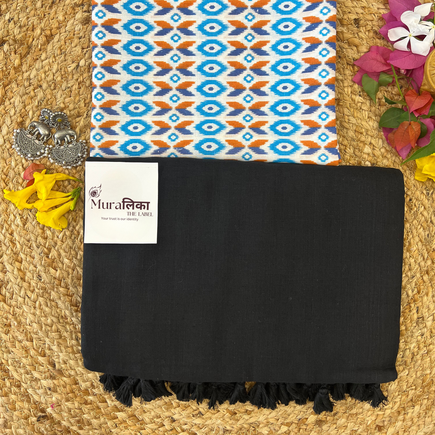 Muralika Black Handloom Saree