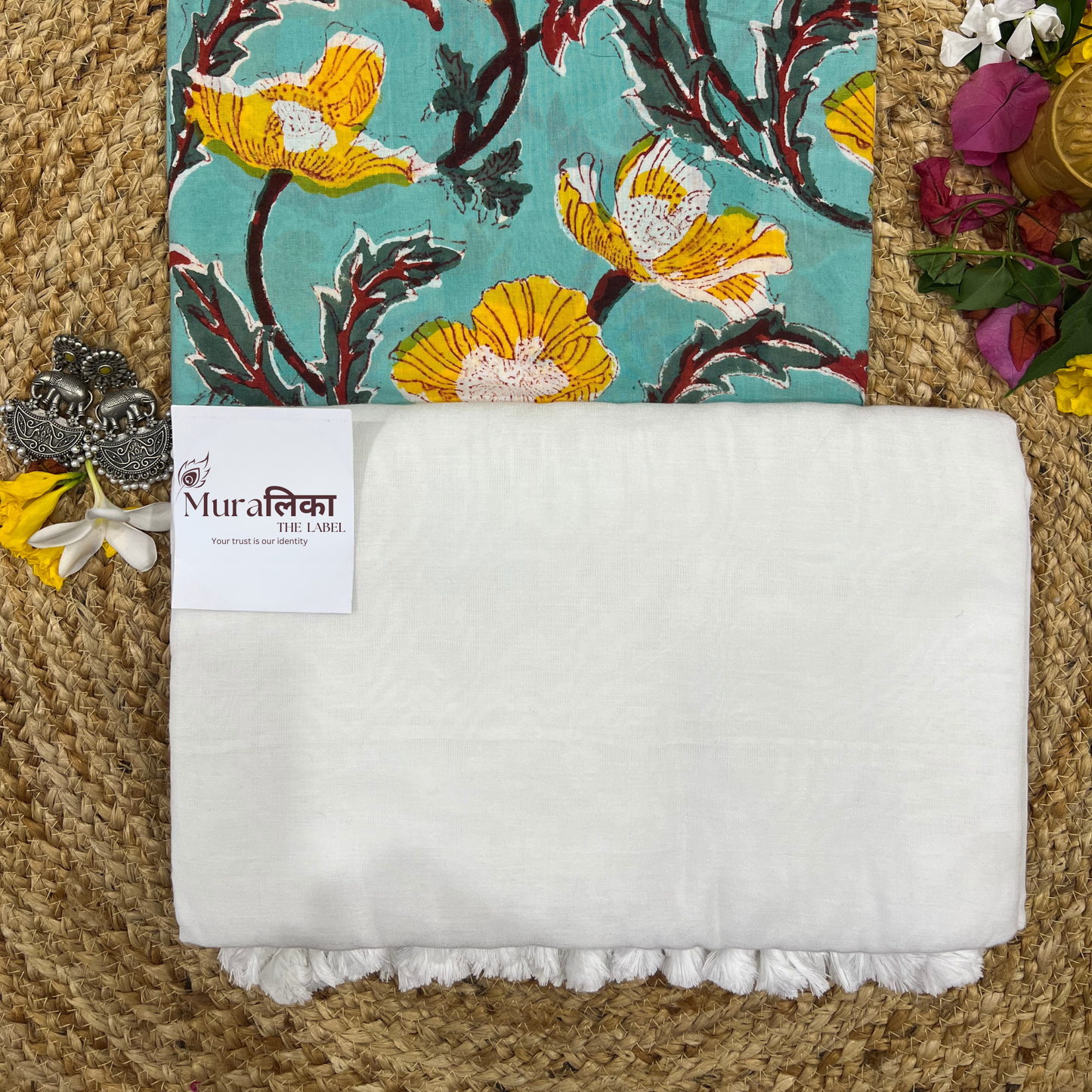 Muralika White Handloom Saree