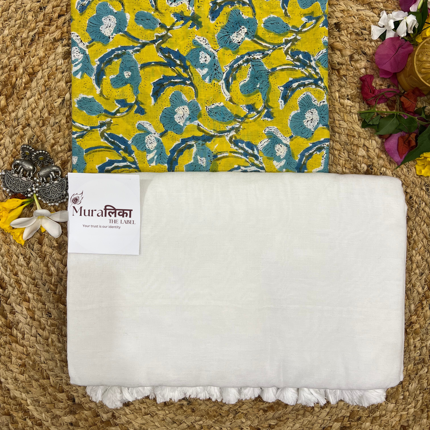 Muralika White Handloom Saree
