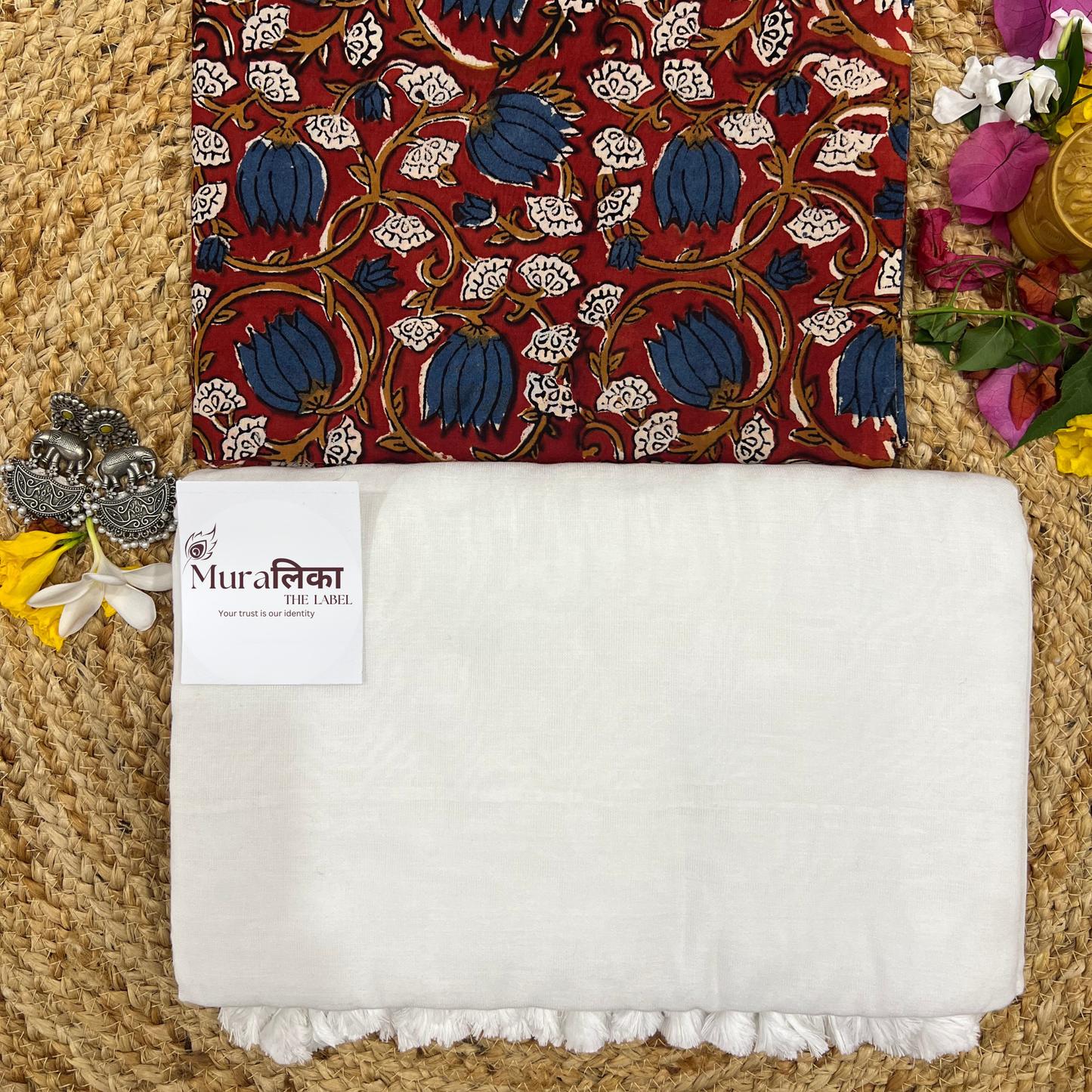 Muralika White Handloom Saree