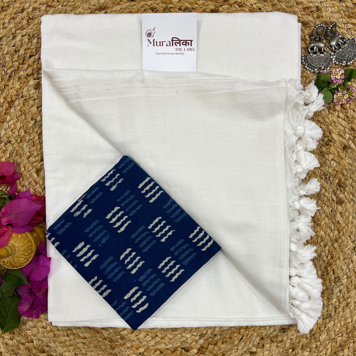 Muralika White Handloom Saree