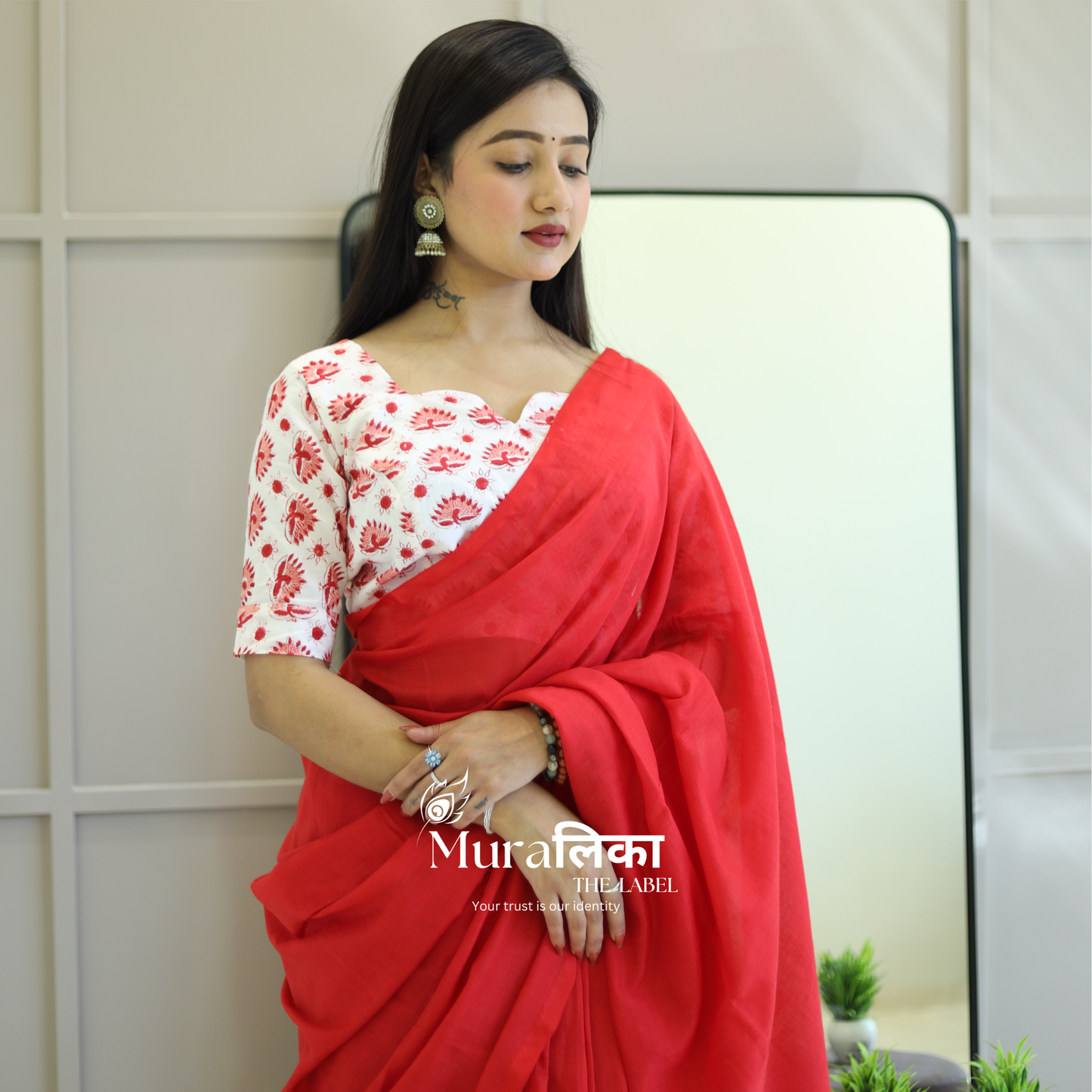 Muralika Red Handloom Saree