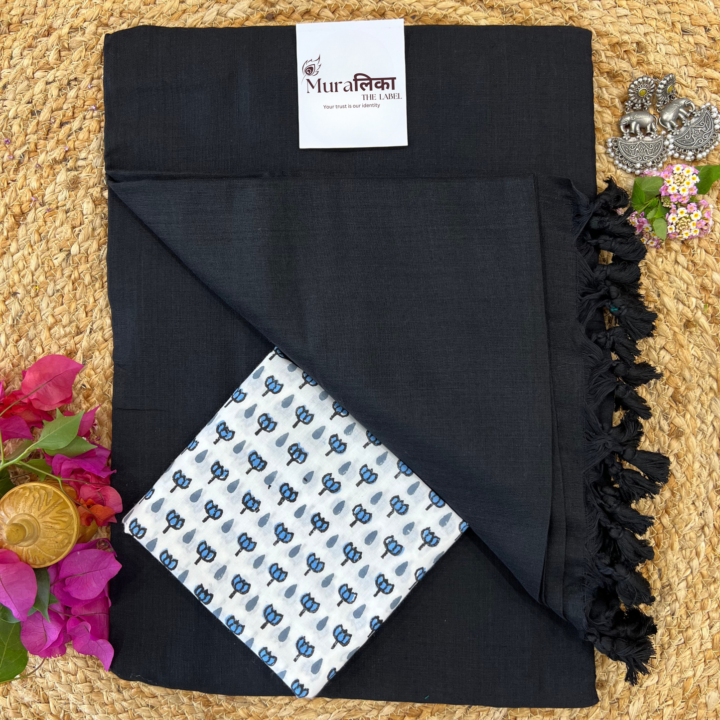 Muralika Black Handloom Saree