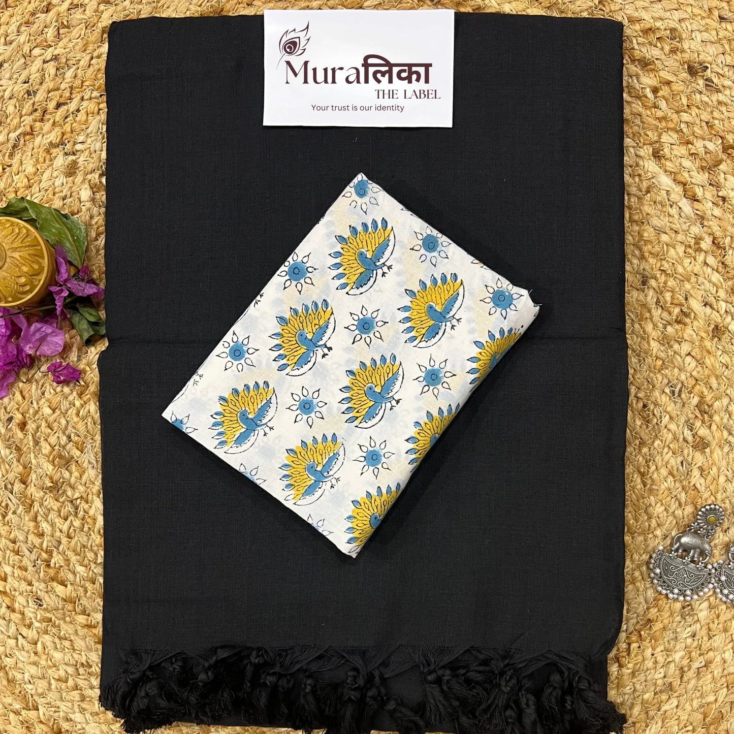Muralika Black Handloom Saree - Muralika the label