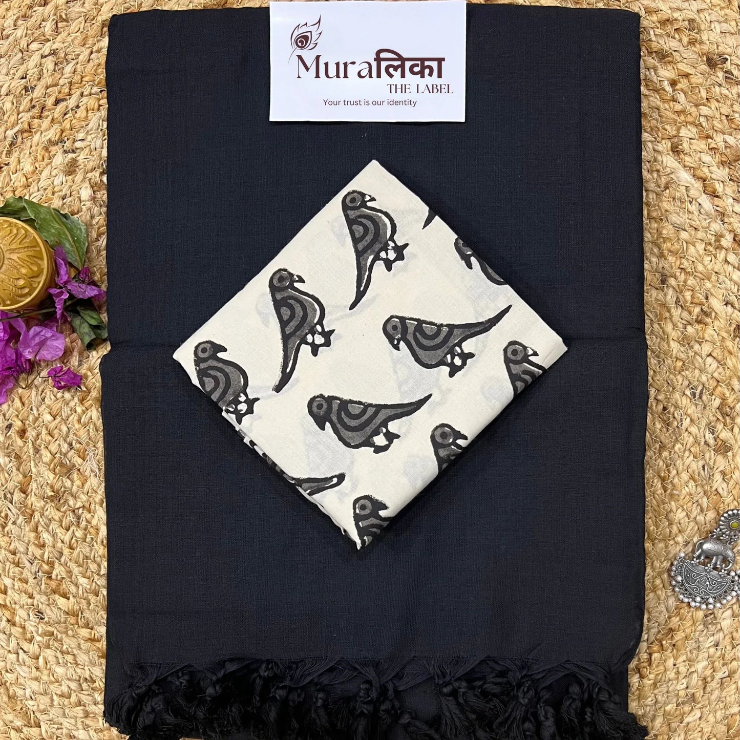 Muralika Black Handloom Saree - Muralika the label