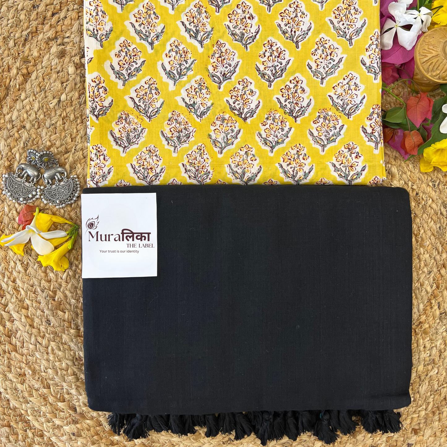 Muralika Black Handloom Saree