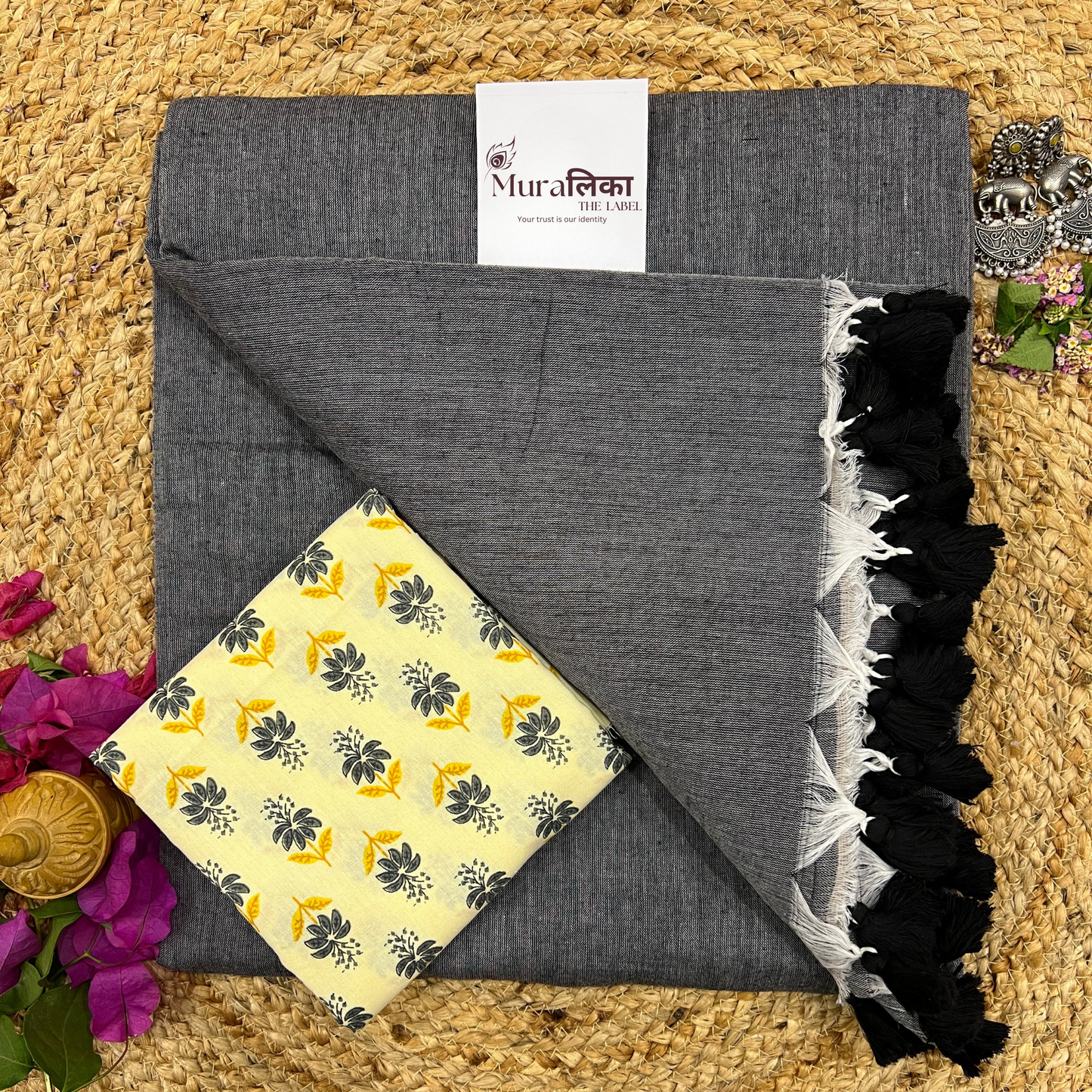 Muralika Grey Handloom Saree