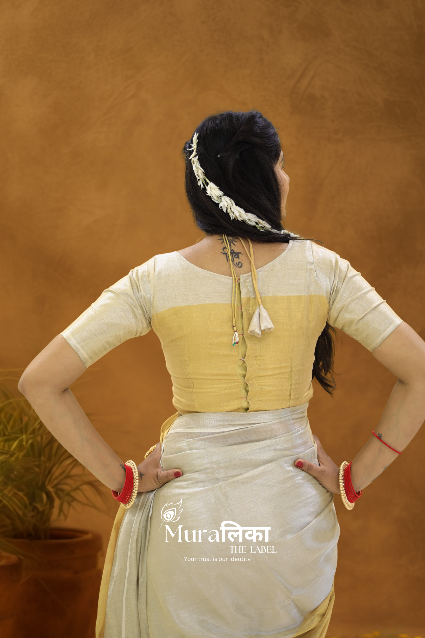 Muralika Pure Elegance Half n Half Handloom Tissue Saree
