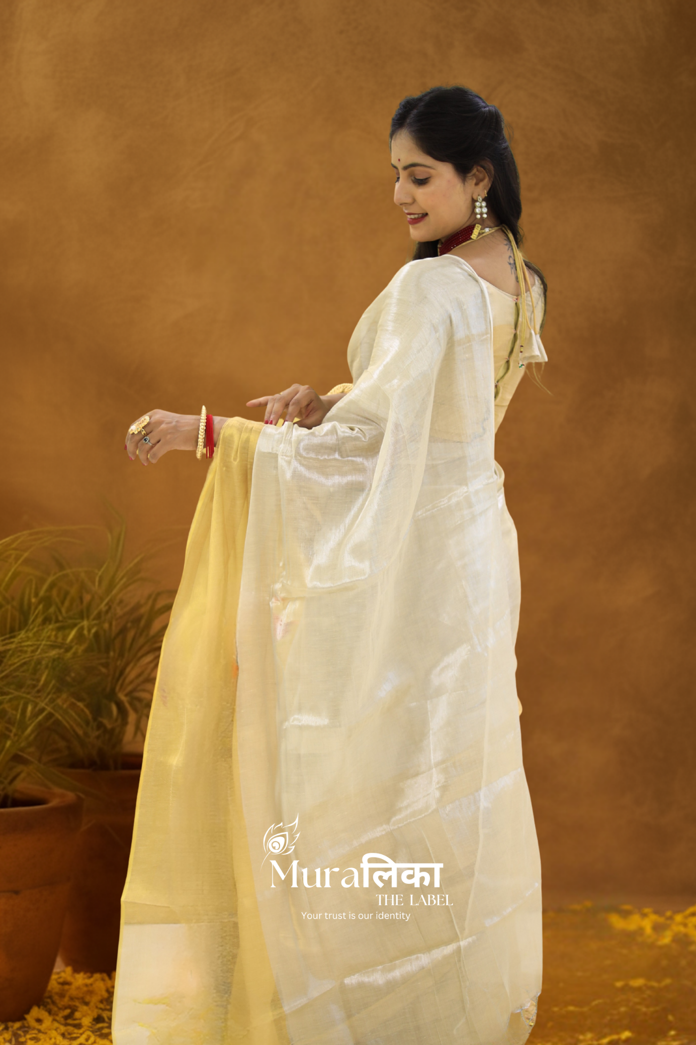 Muralika Pure Elegance Half n Half Handloom Tissue Saree