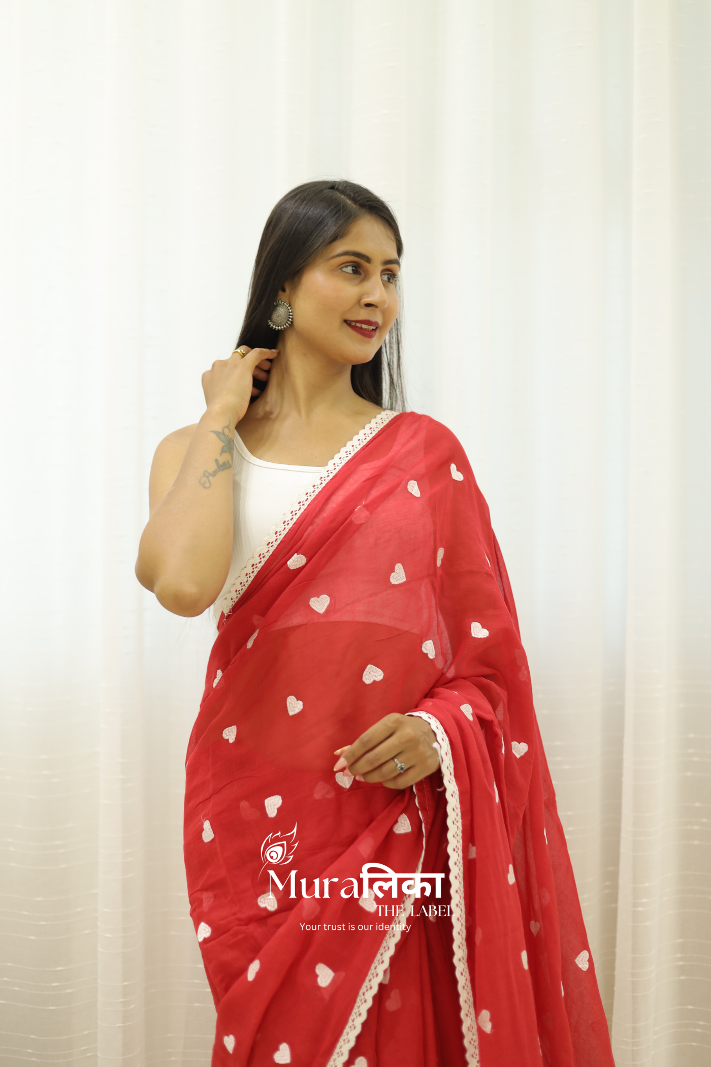 Dil Red Embroidered Mulmul Cotton Saree