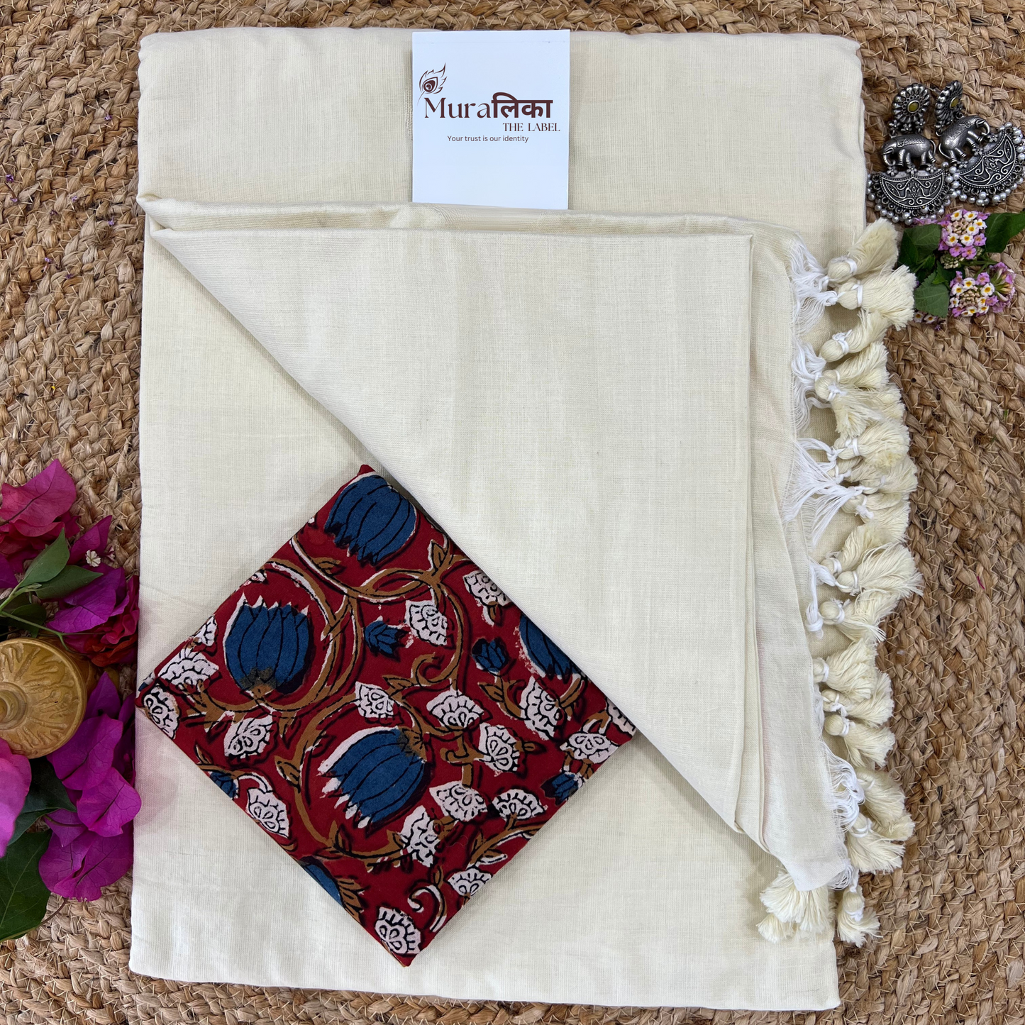 Muralika Off White Handloom Saree
