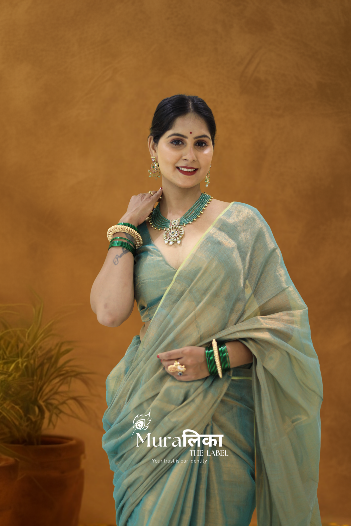 Muralika Pure Elegance Handloom Tissue Saree
