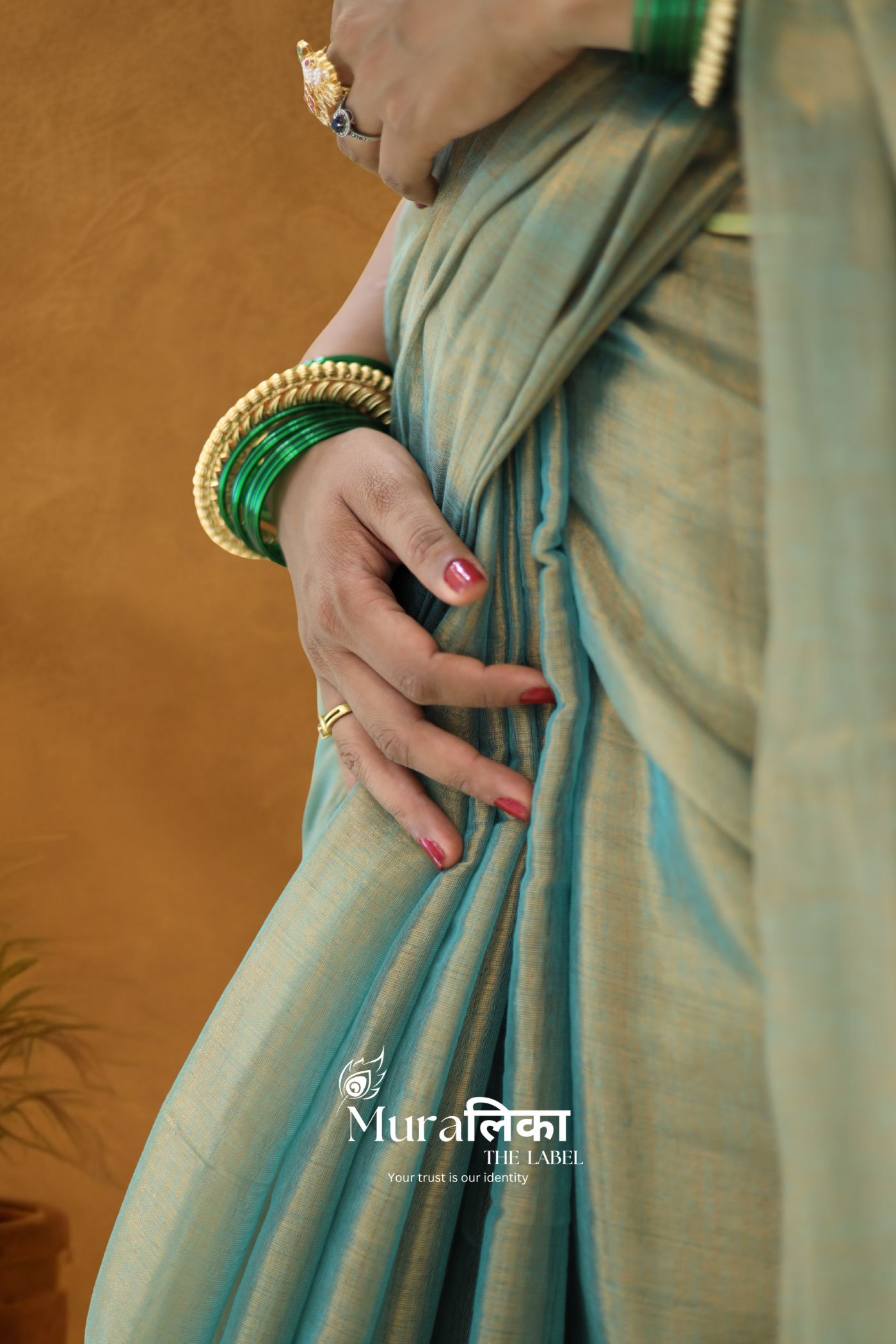 Muralika Pure Elegance Handloom Tissue Saree