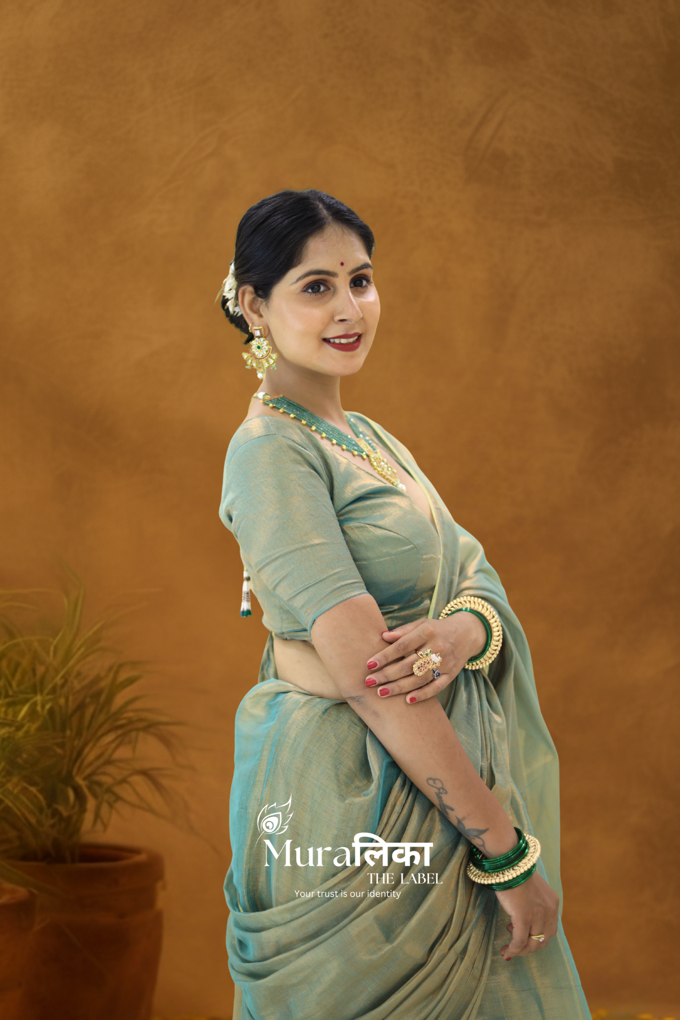 Muralika Pure Elegance Handloom Tissue Saree
