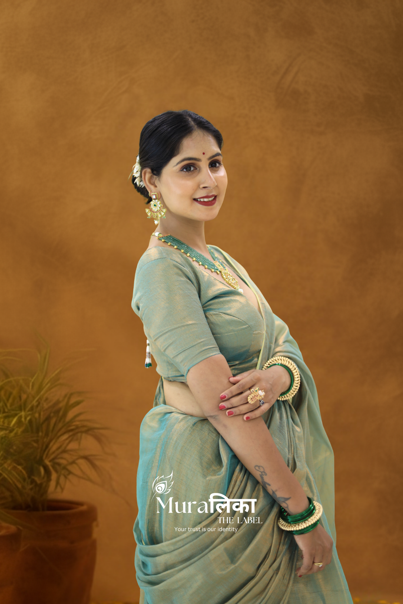 Muralika Pure Elegance Handloom Tissue Saree
