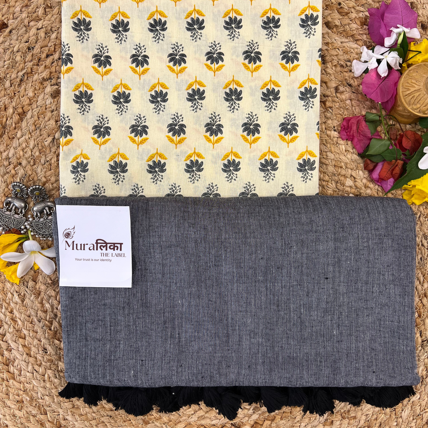 Muralika Grey Handloom Saree