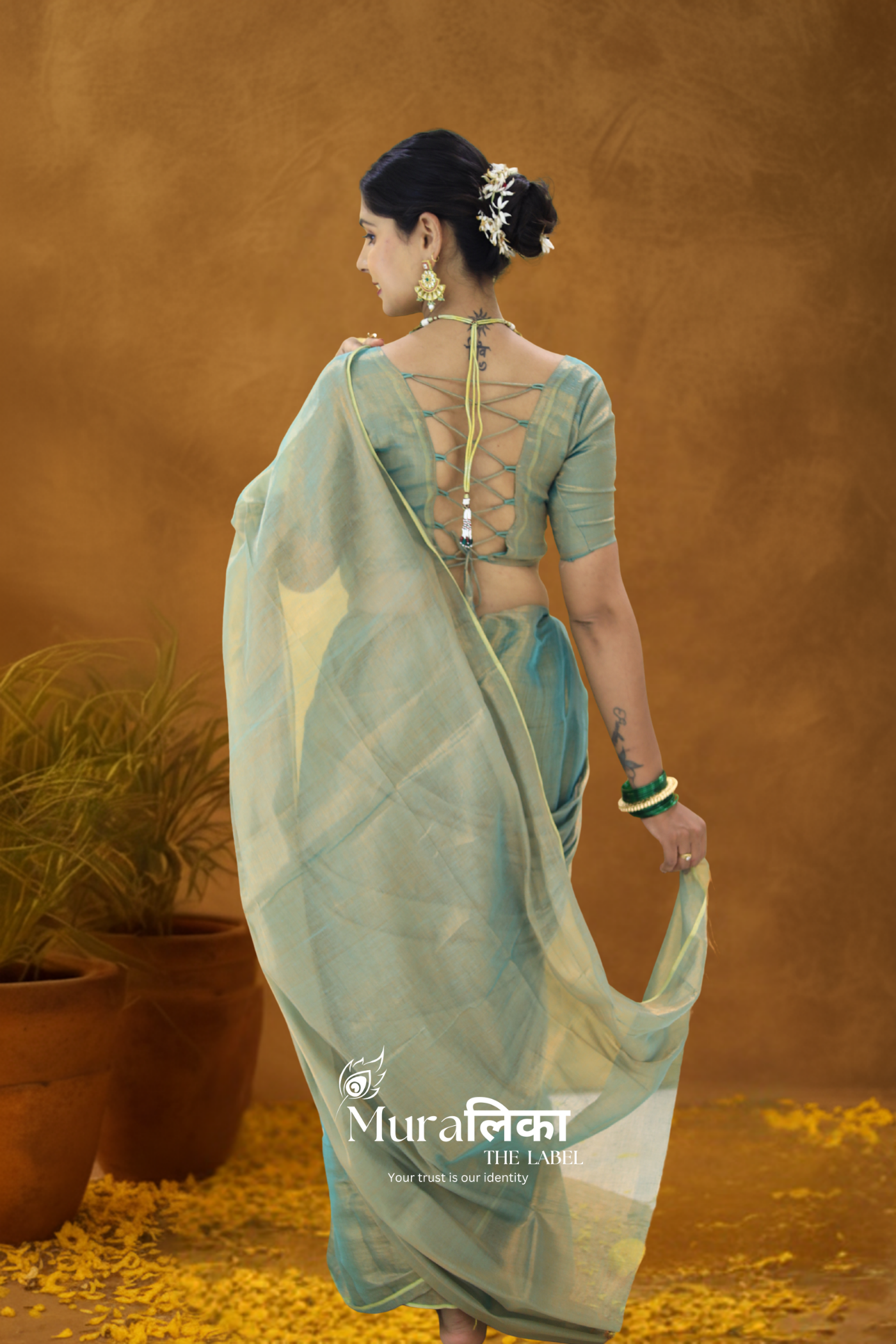 Muralika Pure Elegance Handloom Tissue Saree