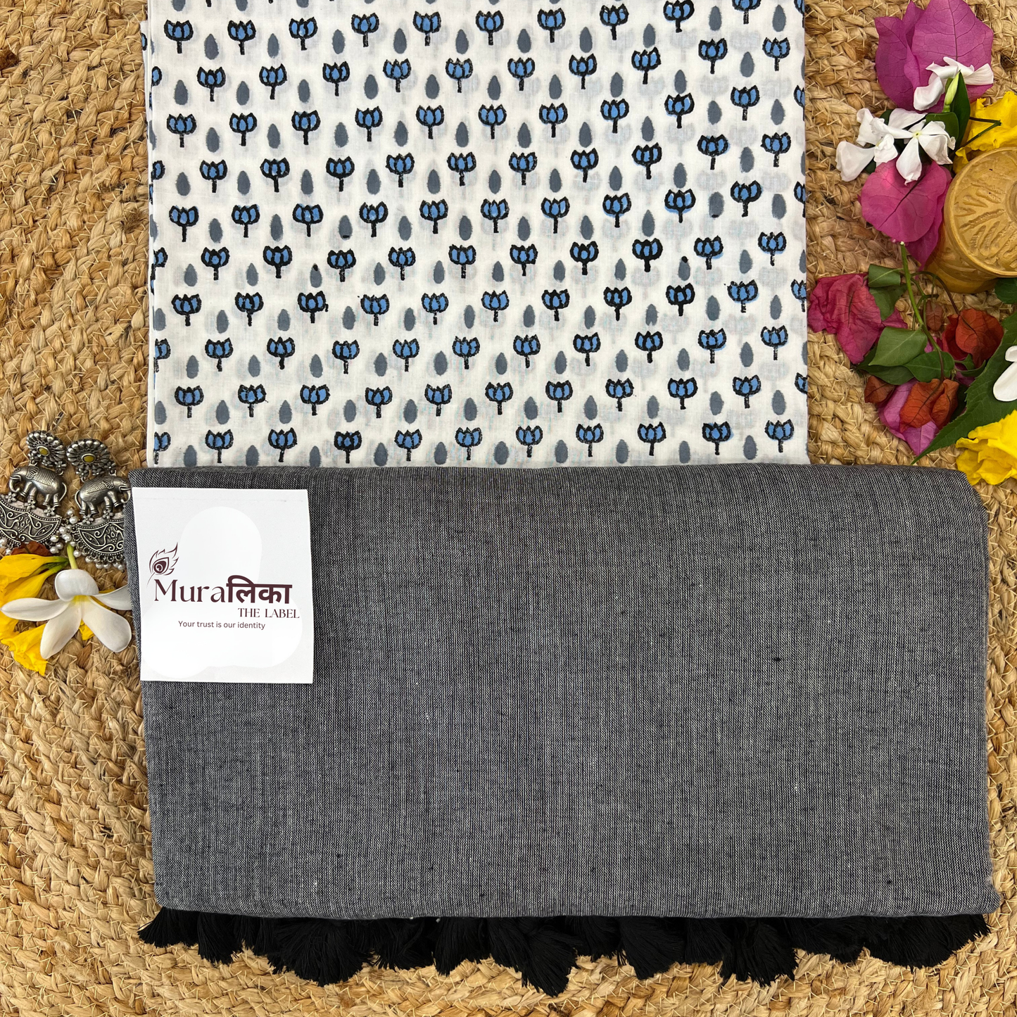 Muralika Grey Handloom Saree