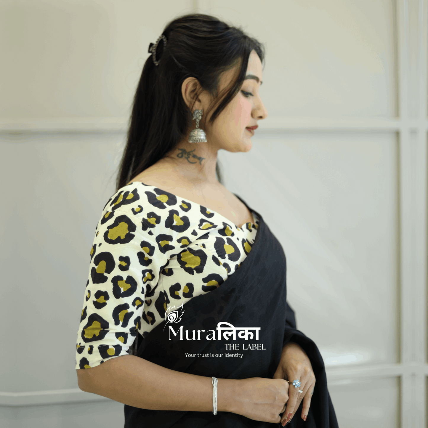 Muralika Black Handloom Saree