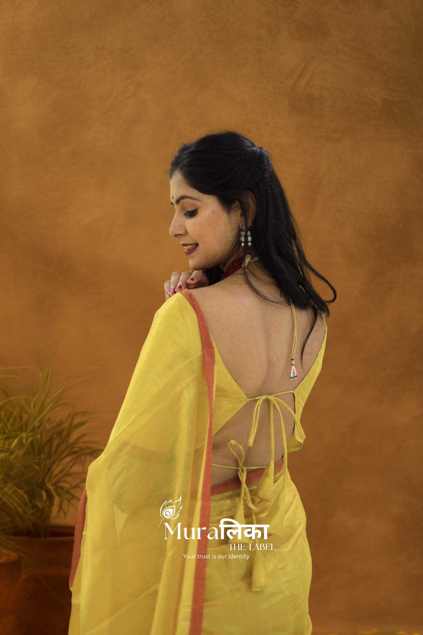 Muralika Pure Elegance Handloom Tissue Saree