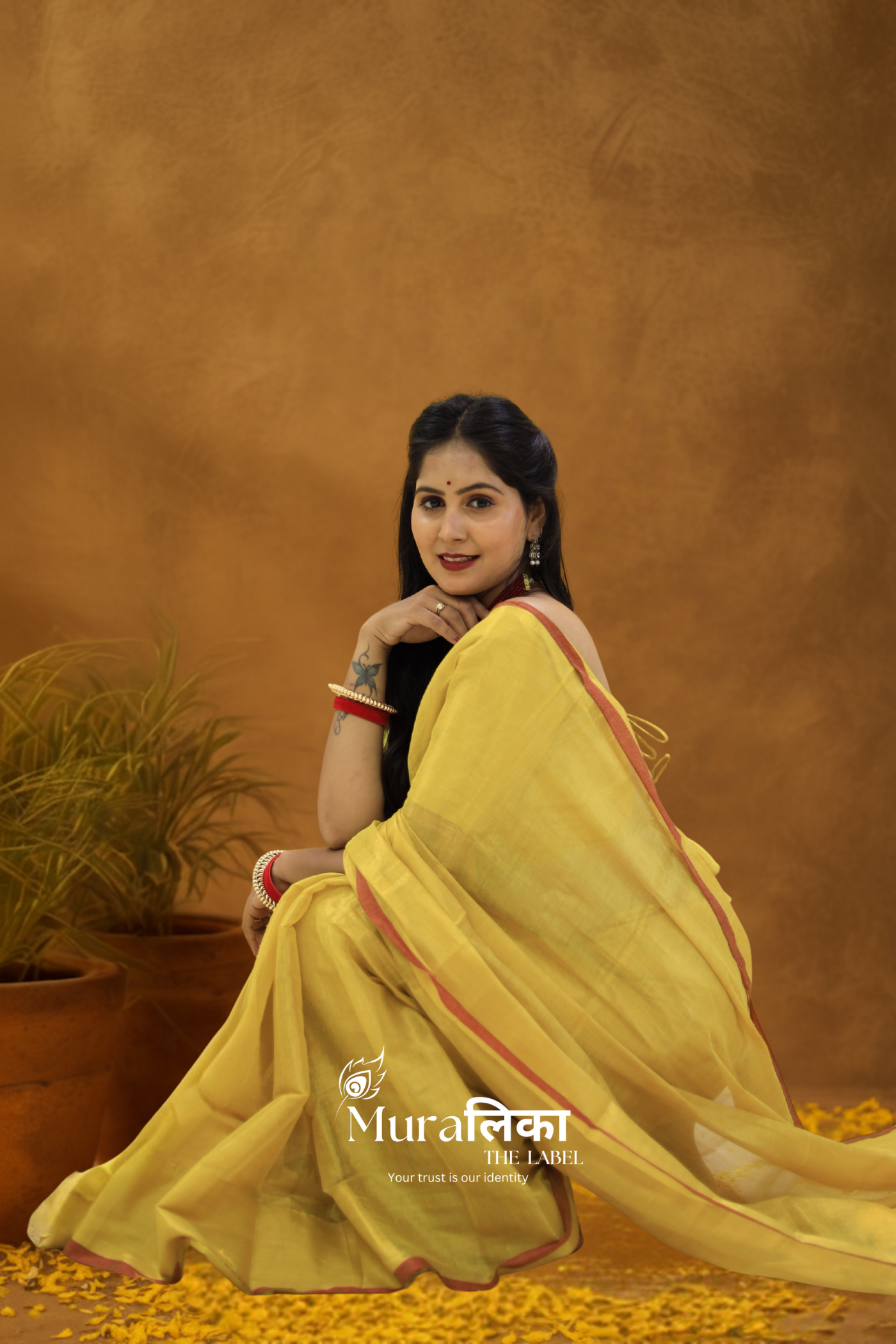 Muralika Pure Elegance Handloom Tissue Saree
