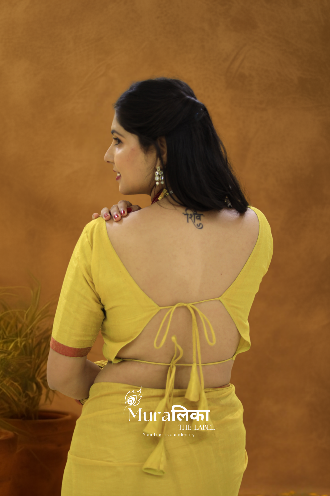 Muralika Pure Elegance Handloom Tissue Saree