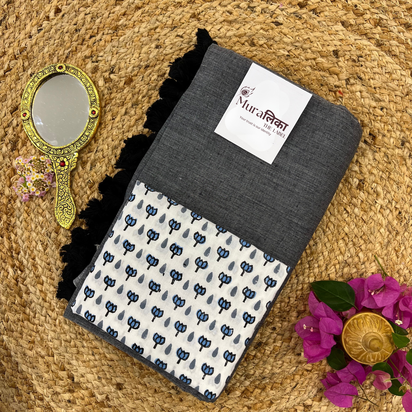 Muralika Grey Handloom Saree